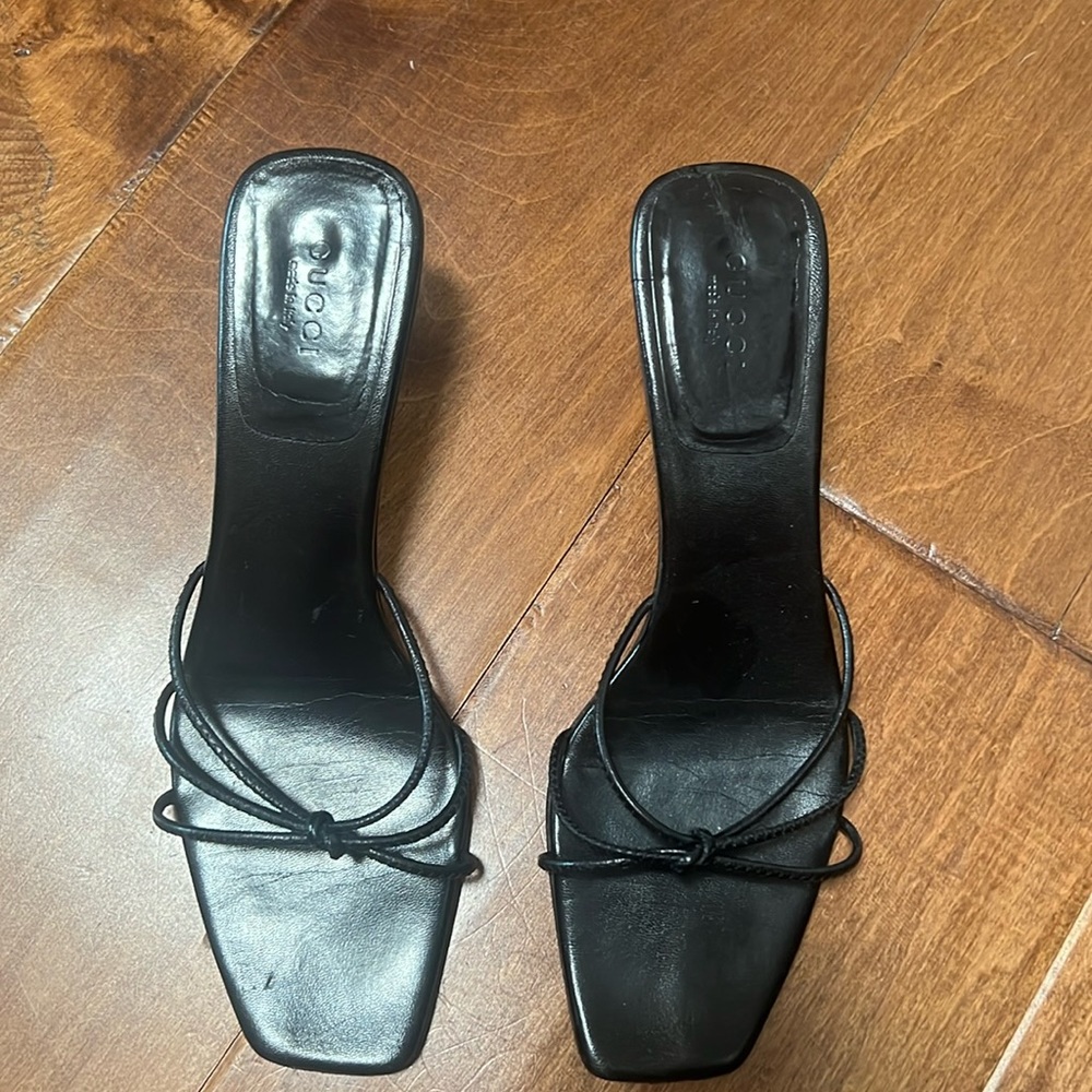 Vintage Gucci Black Women's Kitten Heel Sandals